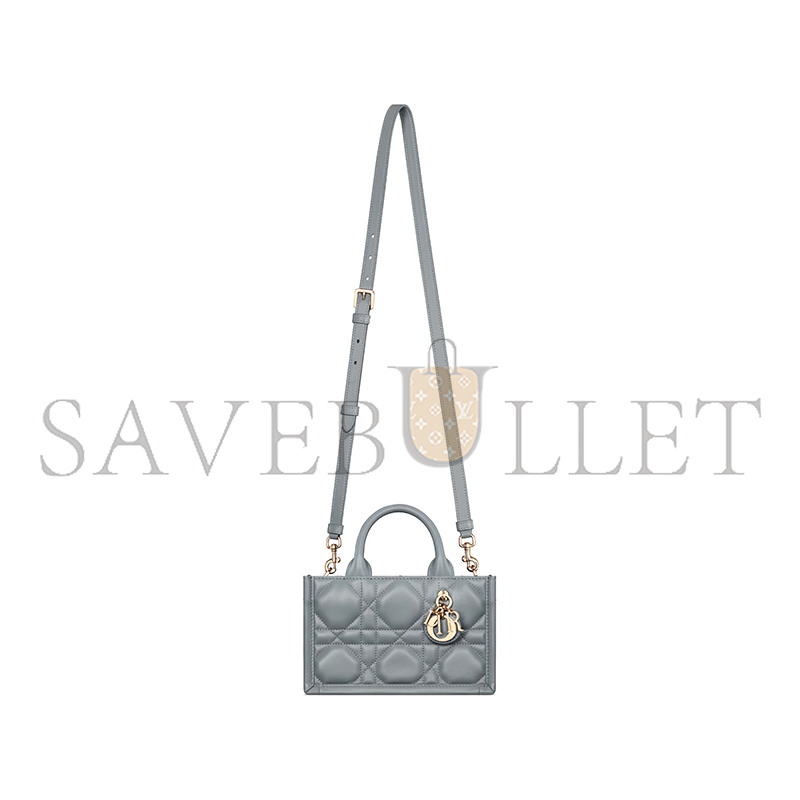 DIOR MINI DIOR BOOK TOTE S5573OWHP_M81B (21.5*13*7.5cm) DIOR MINI DIOR BOOK TOTE S5573OWHP_M81B (21.5*13*7.5cm)